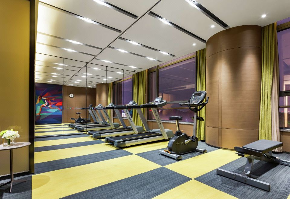 3. 햄튼 바이 힐튼..