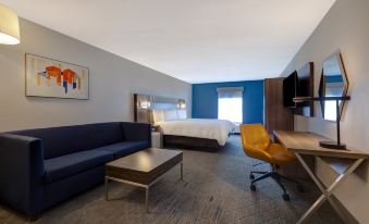 Holiday Inn Express & Suites Kansas City KU Medical Center