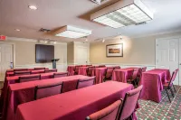 Suburban Studios Columbia - Harbison Hotels in Seven Oaks
