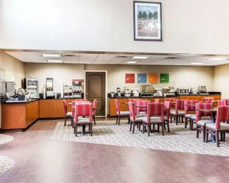 Comfort Suites Morrow- Atlanta South