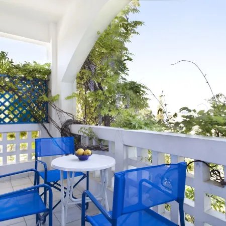 Daphne's Club Hotel Apartments