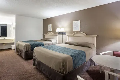 Rodeway Inn Lake City I-75 Hotels near Gateway Art Gallery