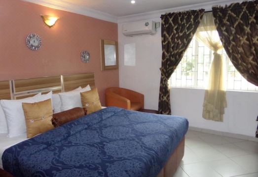 Quietlane Residence - Housity