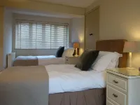 The Barn at Woodview Hotels near Postern Park