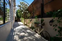 Canary Boutique Hotel - Bintang 3