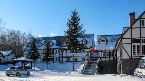Petit Hotel Gracey Tomamu Các khách sạn ở Minamifurano
