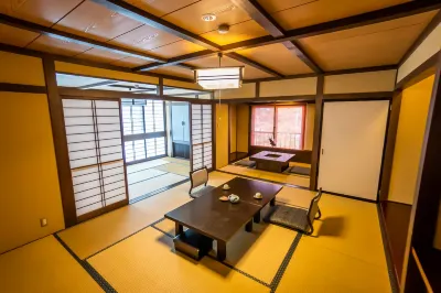 Hiratakan Hotels near Hirayu Fall