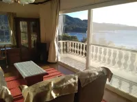 Cafe Panorama Hotels in Susami