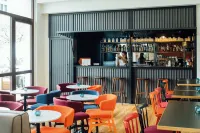 Vienna House Easy by Wyndham Cracow - Quầy bar
