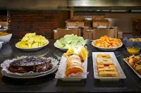 Alcazar Hotel & Spa - breakfast