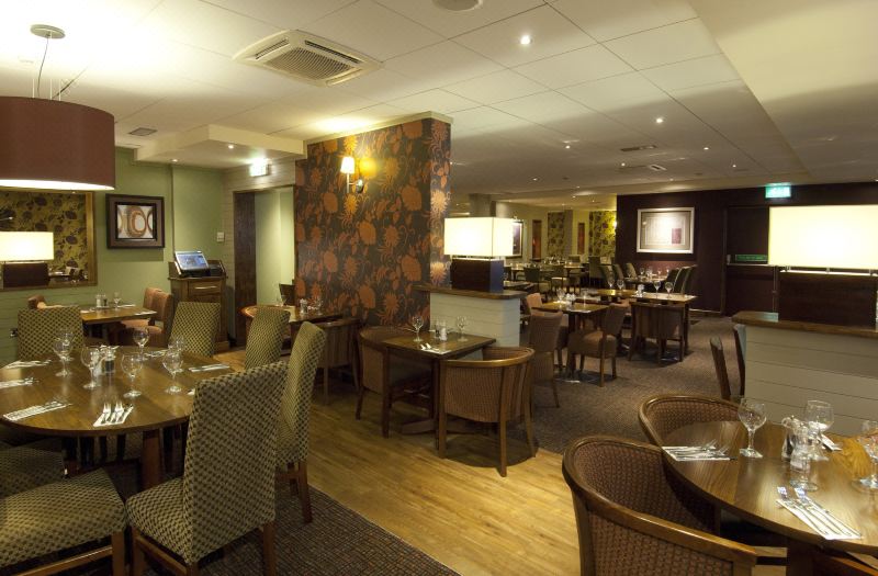 Premier Inn London Heathrow Airport T2 & T3 - Bath Road photo 5