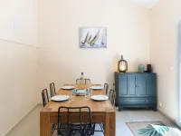La Discrete - Homestays
