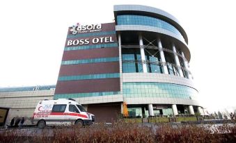 Boss Otel - Housity