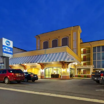 Best Western Ocean Sands Beach Resort