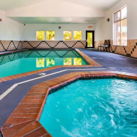 Best Western Plus Hartford Lodge