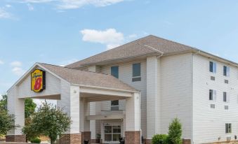 Super 8 by Wyndham Rolla
