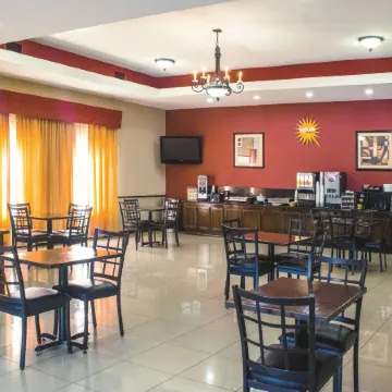 La Quinta Inn & Suites by Wyndham Alice