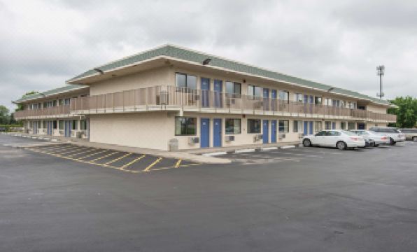 Motel 6 Kansas City, MO - Airport