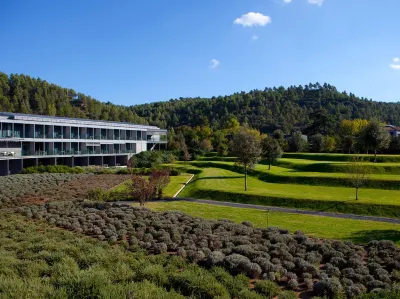 Hotel Món Sant Benet Hotels near Font de l'Esquerrà