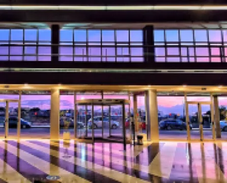 阿爾瓦賽特比特里茲飯店 住宿飯店