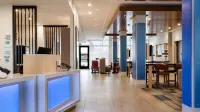 Holiday Inn Express & Suites Racine فنادق في ماونت بليستانت