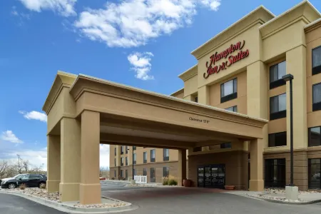 Hampton Inn & Suites Casper Отели рядом с достопримечательностью «Casper Events Center»
