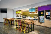 Home2 Suites by Hilton Richmond Glenside - parking