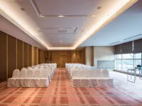 Hyatt Regency Lucknow Hotels near Gomti Nagar