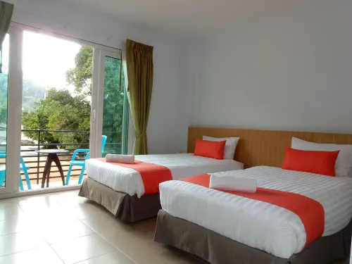 Wandee Bed & Breakfast - Homestays