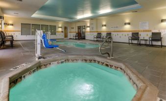 Fairfield Inn & Suites Hutchinson