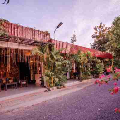 더 생추어리 빌라 바탐방 Hotel Exterior