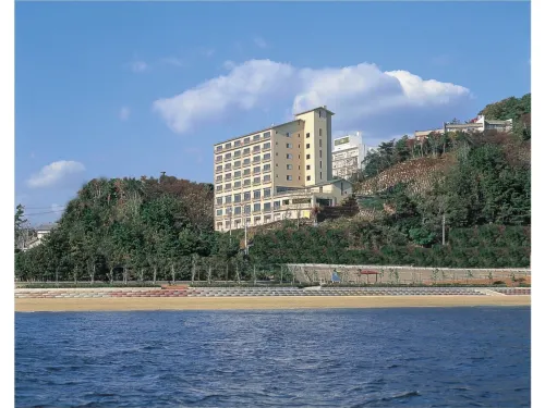 Hotel Mikawa Kaiyoukaku - parking