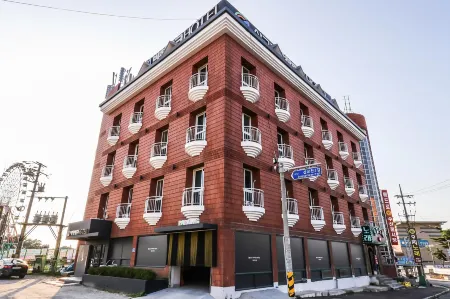 Dangjin Sapgyoho Beach Park Отели в г. Танджин