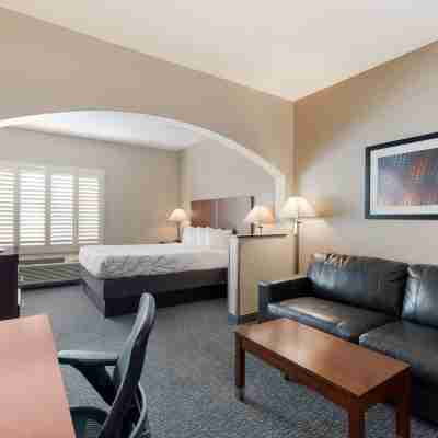 Best Western Lanai Garden Inn Suites Rooms