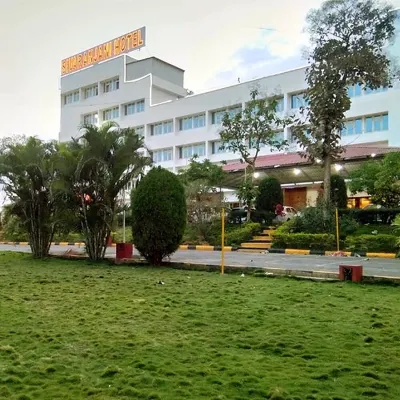 シバランジャニ ホテル
