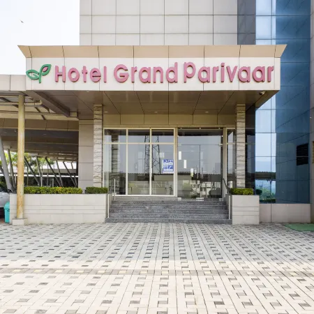 Hotel Grand Parivaar