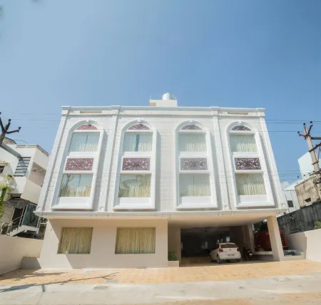 Atlanta Park Chennai Отели рядом с достопримечательностью «Shirdi Saibaba Temple»