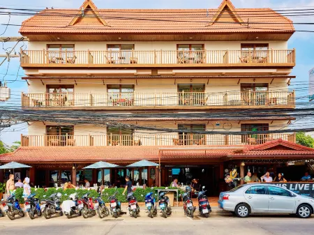 Jomtien Boathouse