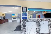 Days Inn by Wyndham Holladay - Moteles
