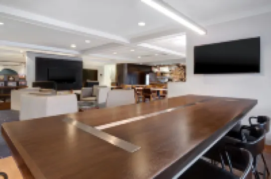 คอร์ทยาร์ดบายแมริออท สเตทคอลเลจ โรงแรมในสเตทคอลเลจ