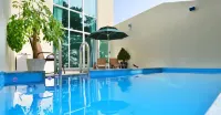 Darwin House Отели в г. Порён