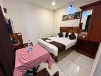 Velan Temple View Hotels in Sivagiripatti