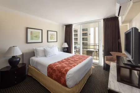 Regency on Beachwalk Waikiki by OUTRIGGER Отели рядом с достопримечательностью «Lucoral Museum»