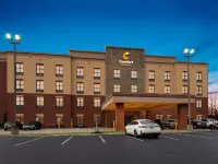 Comfort Suites Hotels near The Hermitage