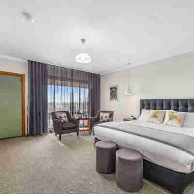 Comfort Inn the Lakes Rooms