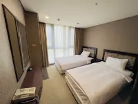 Busan Centum Victoria Hotel Hotels near مدينة سنتوم