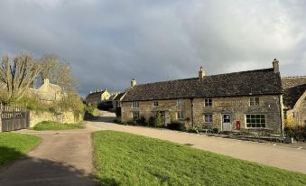 Guiting Guest House