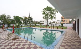 Hotel Durga - Housity