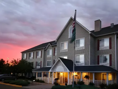 Country Inn & Suites by Radisson, Davenport - Quad Cities