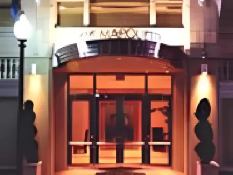 新奧爾良佩雷馬凱特法國區萬麗酒店 鄰近瓜打露培聖母教堂的酒店